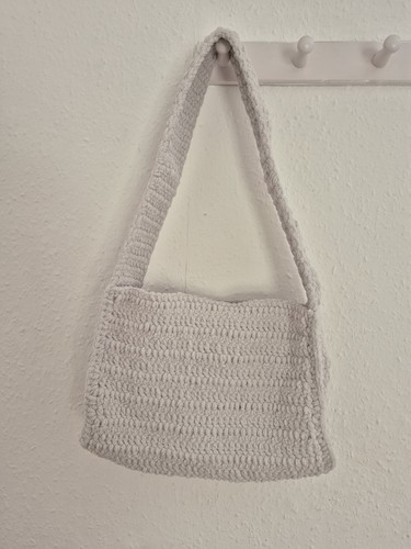 Borsa all uncinetto fatta - fatta, a