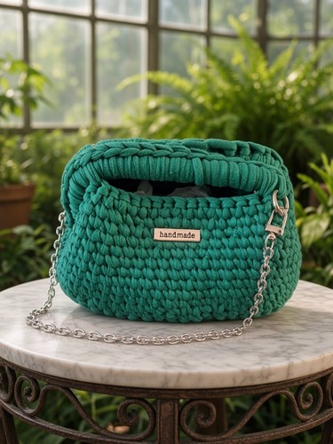 Borsa uncinetto clutch - , a