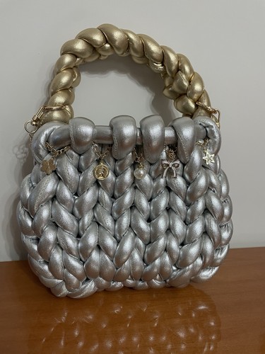 Borsa fatta mano con - fatta, a