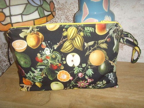 Nuova borsa made fruit - nuova,